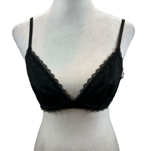 Ladies Victoria’s Secret Brand Black Lace Bralette with Underwire Size Medium - Picture 1 of 9